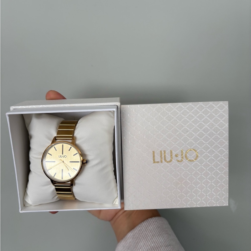 Liu Jo Women's Gold-Tone Watch rarely worn needs new battery
